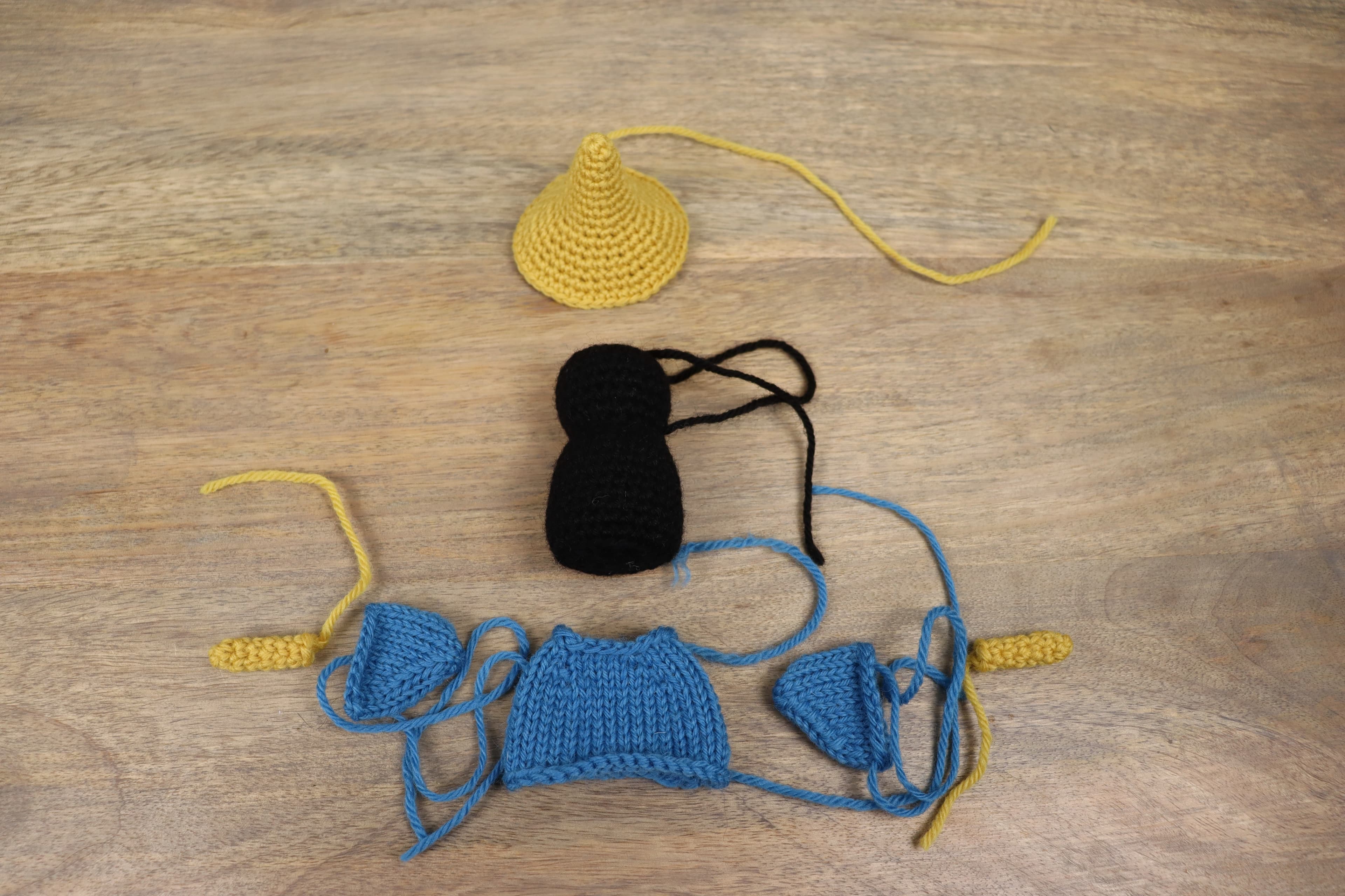 Assembly, photo 1